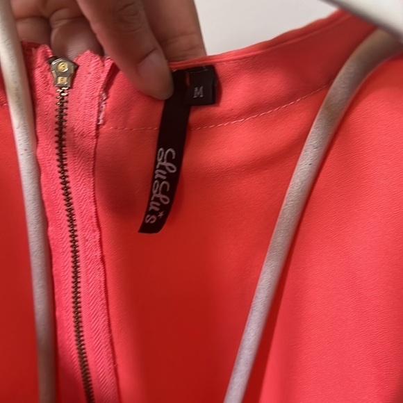 Lulu’s Colorblock shift dress with zipper detail - Picture 7 of 8